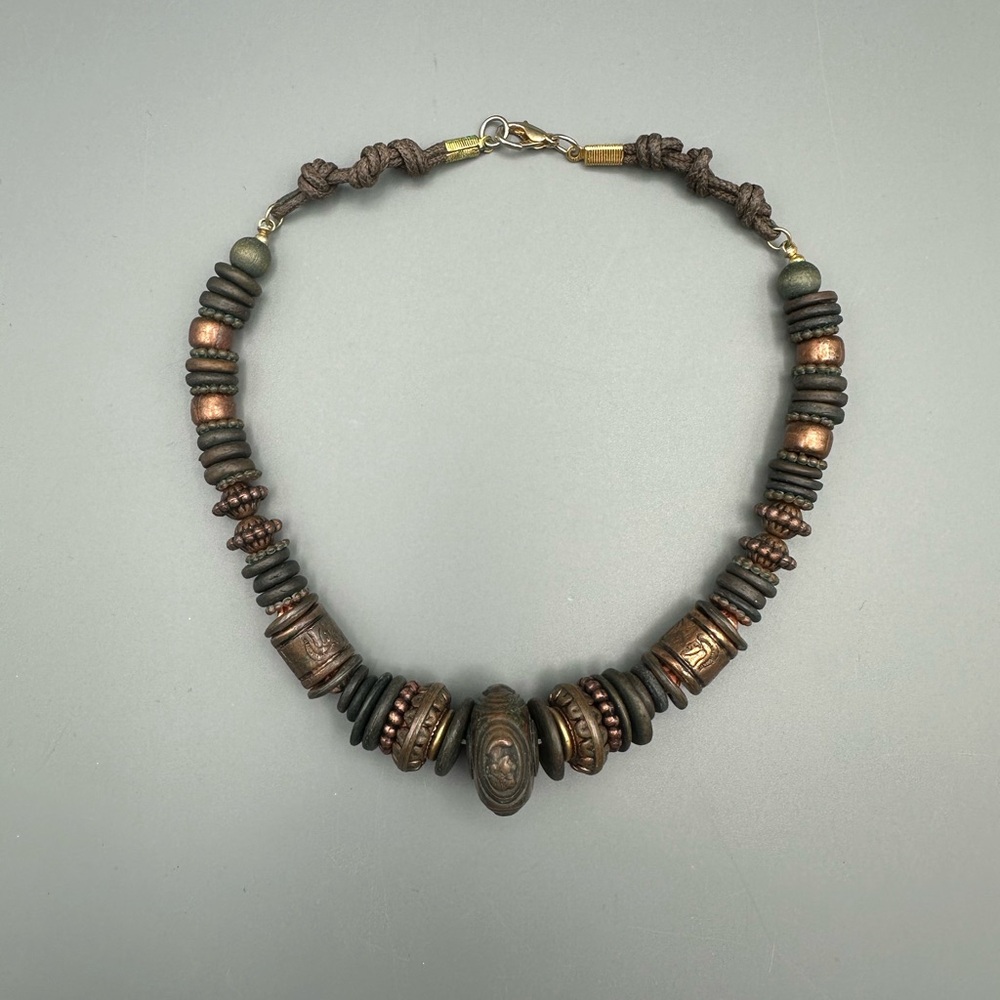 VTG Mixed Material Boho Wooden Metal Brass Copper Tone Beaded 15” Necklace